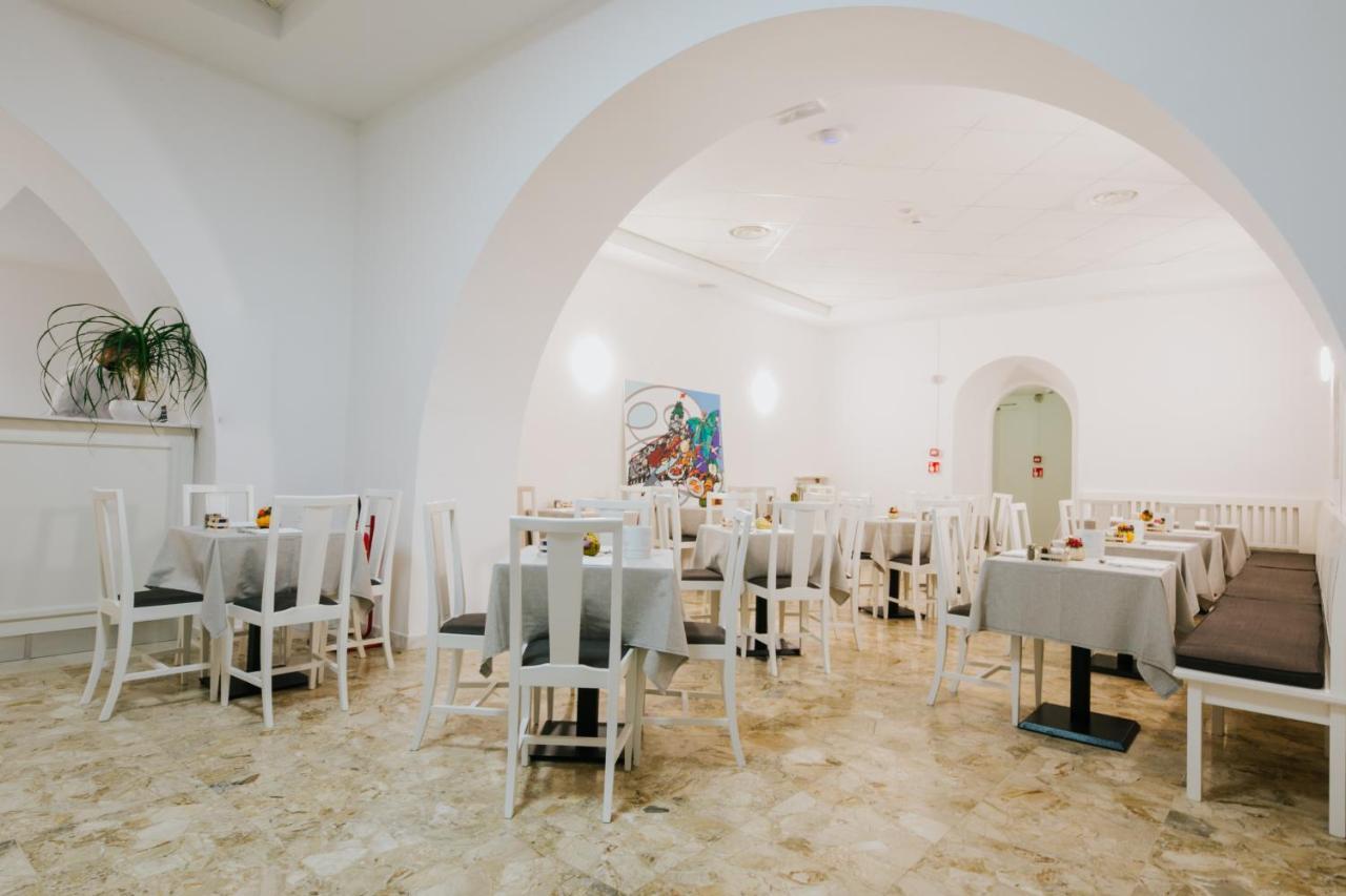 Hotel Citta' Di Parenzo Trieste Esterno foto