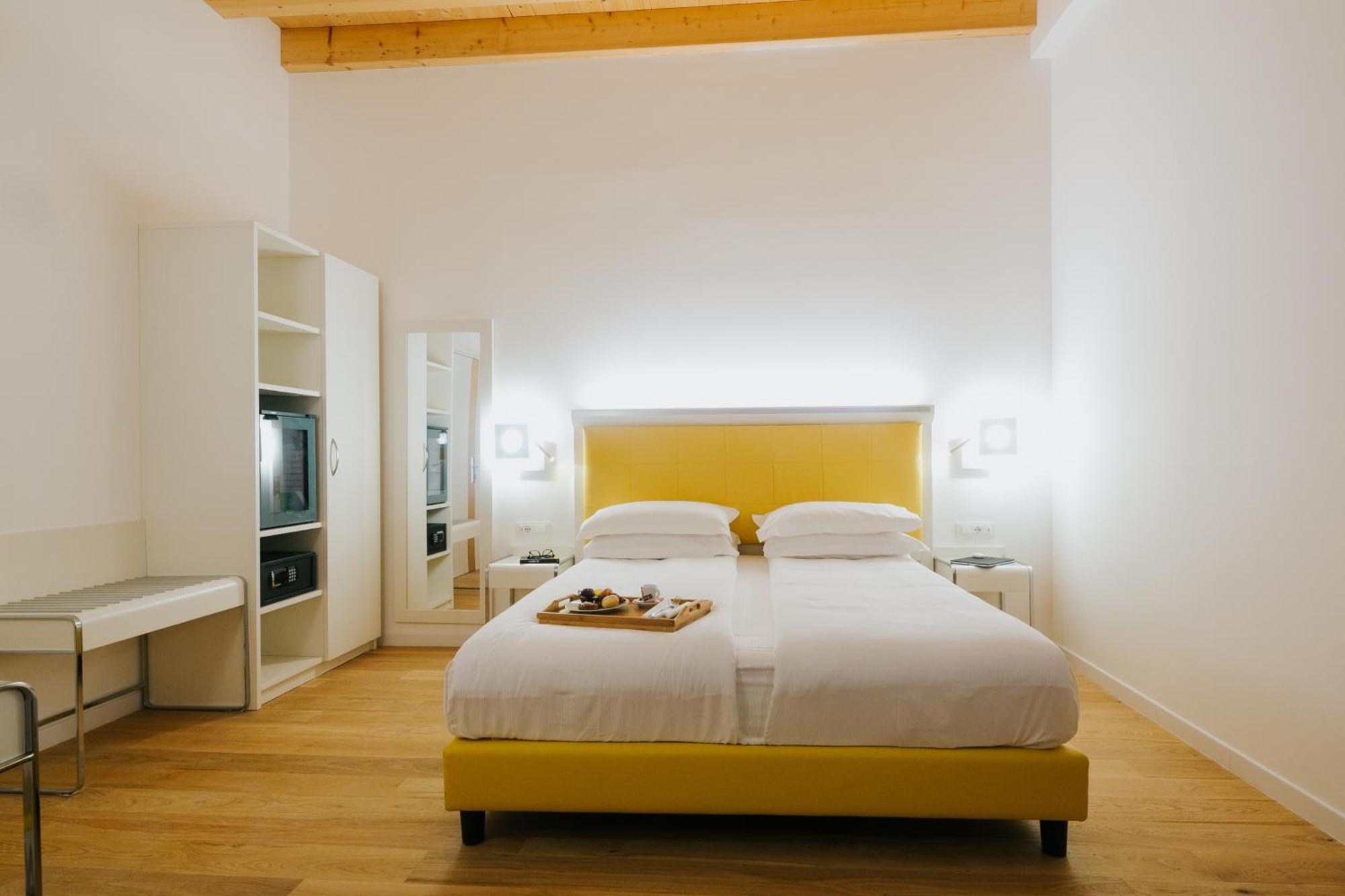 Hotel Citta' Di Parenzo Trieste Esterno foto