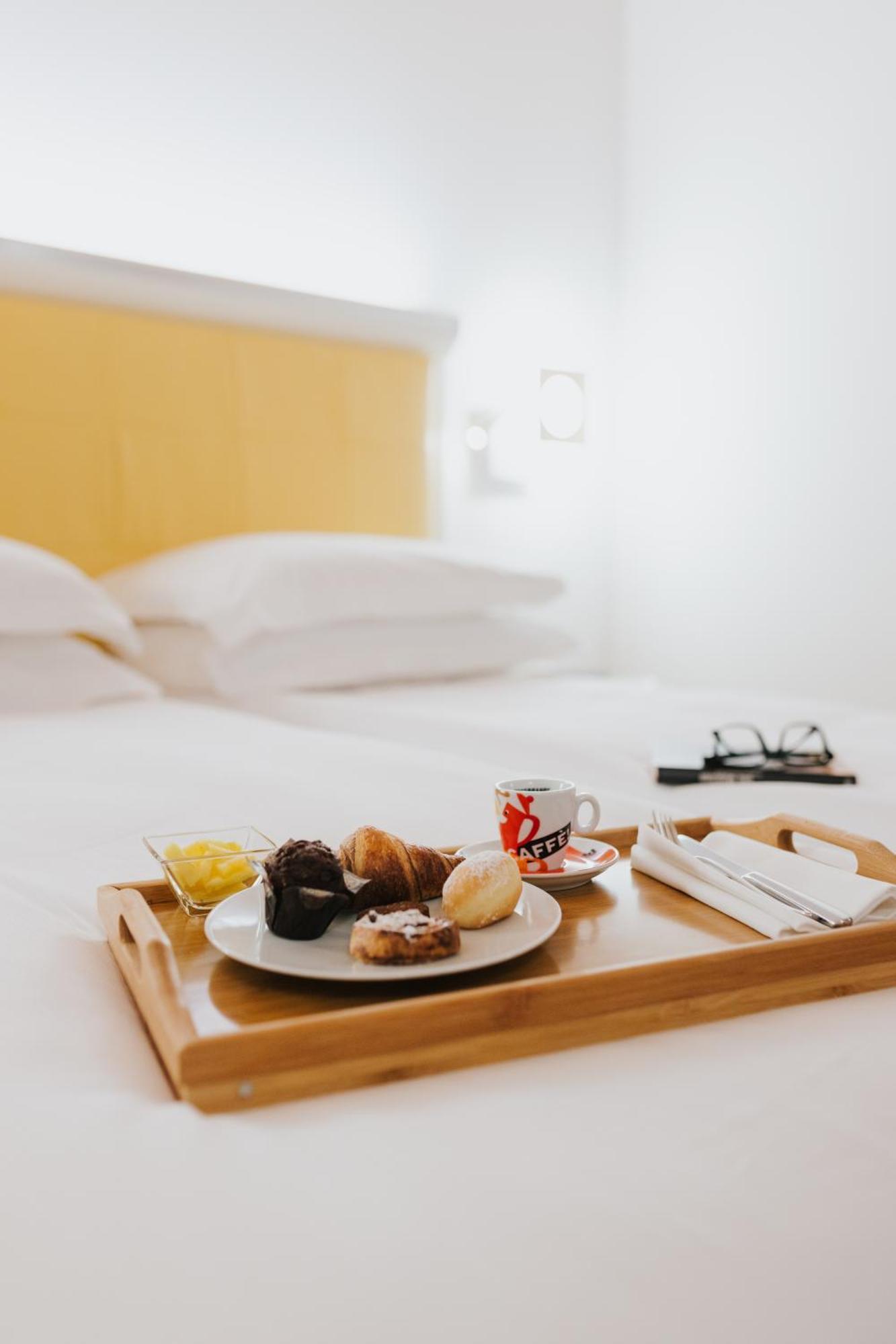 Hotel Citta' Di Parenzo Trieste Esterno foto