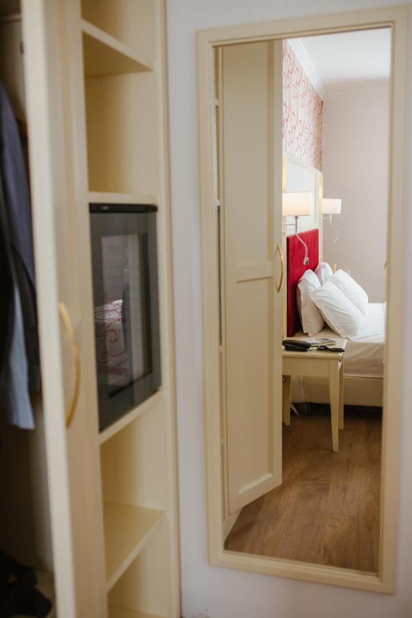 Hotel Citta' Di Parenzo Trieste Esterno foto